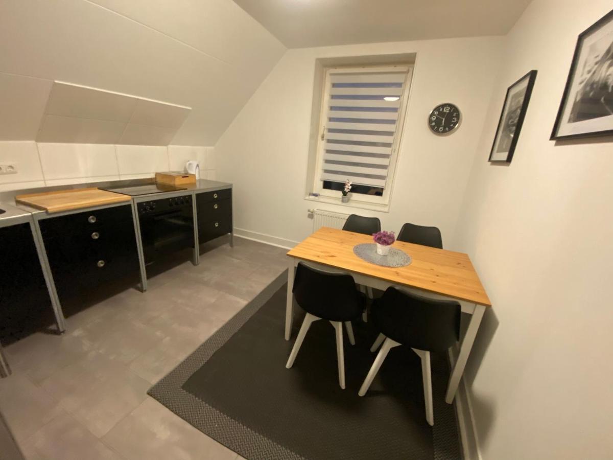 Apartment/Wohnung Netflix+Prime Крефелд Екстериор снимка