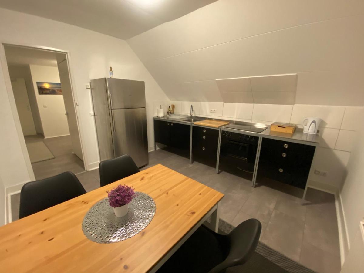 Apartment/Wohnung Netflix+Prime Крефелд Екстериор снимка