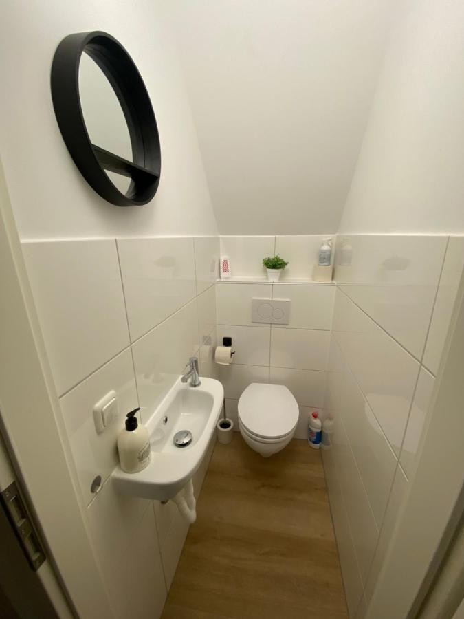 Apartment/Wohnung Netflix+Prime Крефелд Екстериор снимка