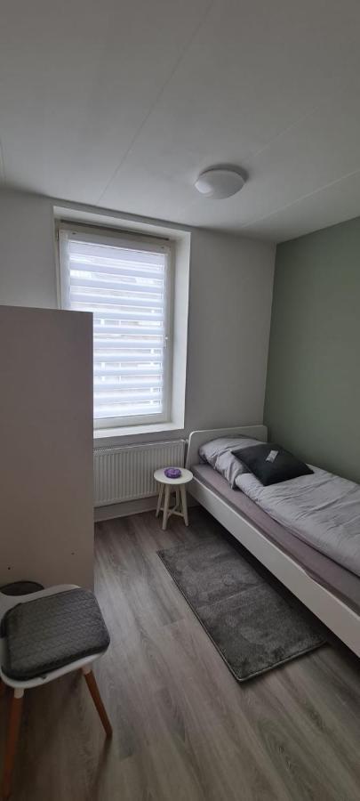 Apartment/Wohnung Netflix+Prime Крефелд Екстериор снимка